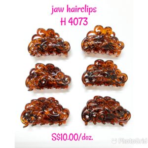 Medium size brown colour jaw hairclips H 4073.