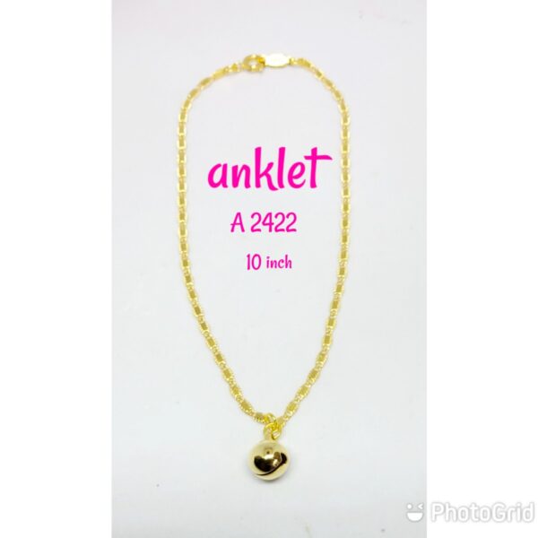 Gold plated pattern design anklet with dangling loud bell.